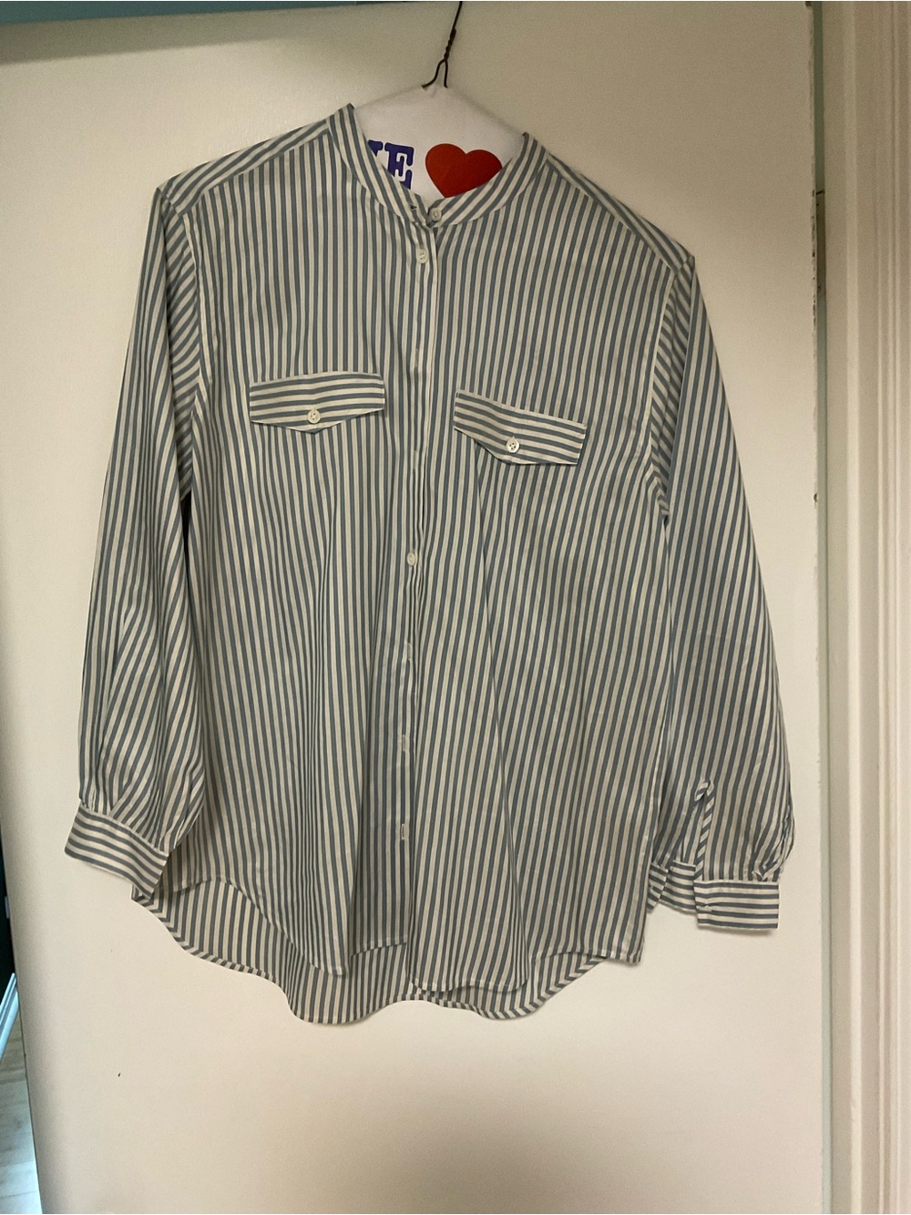 FRAME Femme Pocket Striped Silk Shirt in Sky Blue/White - Picture 2 of 3